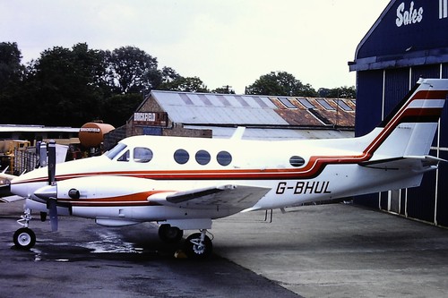Beechcraft e90 king air - beechcraft,